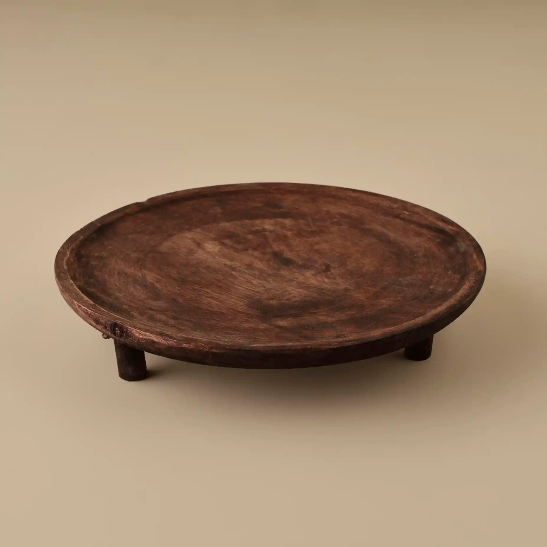 Ahşap Dekoratif Tabaklar ile Mekânlarınıza Sıcak ve Doğal Bir Dokunuş Sağlayın