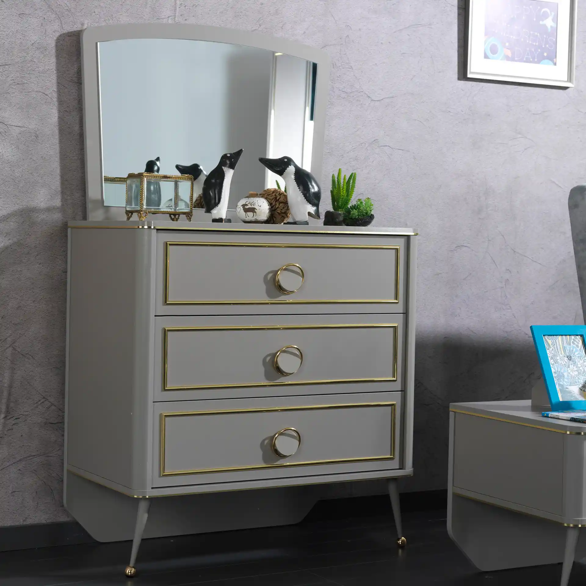 Aynalı Şifonyer Seçimi ve Dekorasyonda Kullanım İpuçları