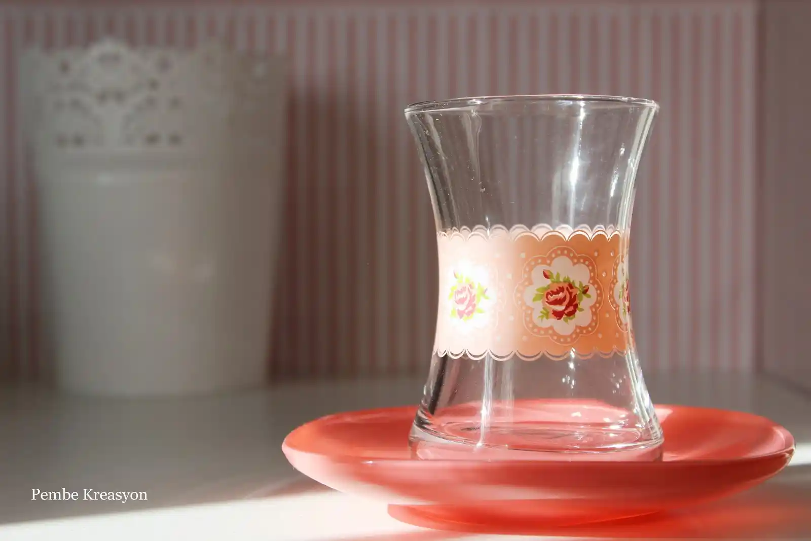 Bardak Desenleri ile Dekorasyonda Estetik ve İşlevselliğin Harmanı Yaratın