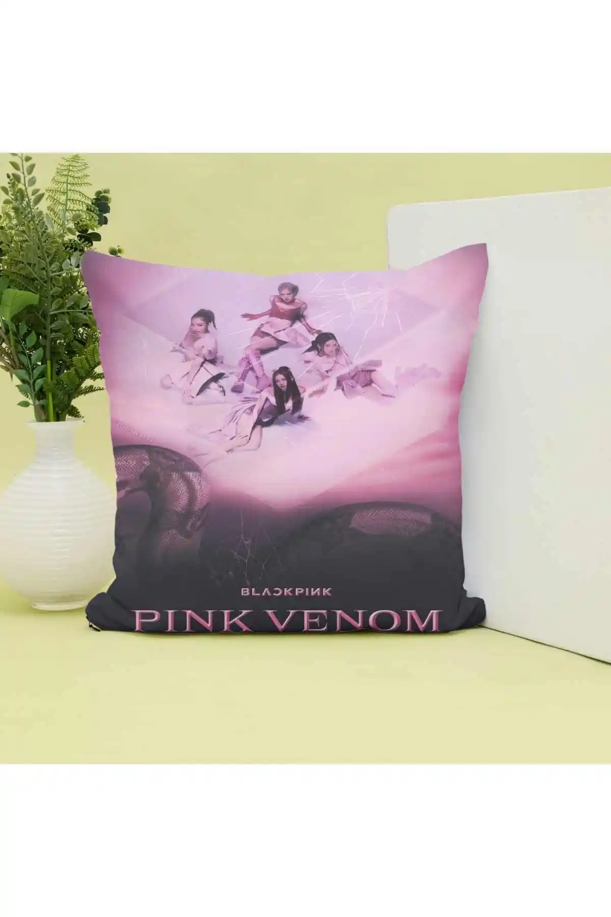 Blackpink Yastıklar ile Popüler Kültür ve Dekorasyonun Şıklığını Yansıtın