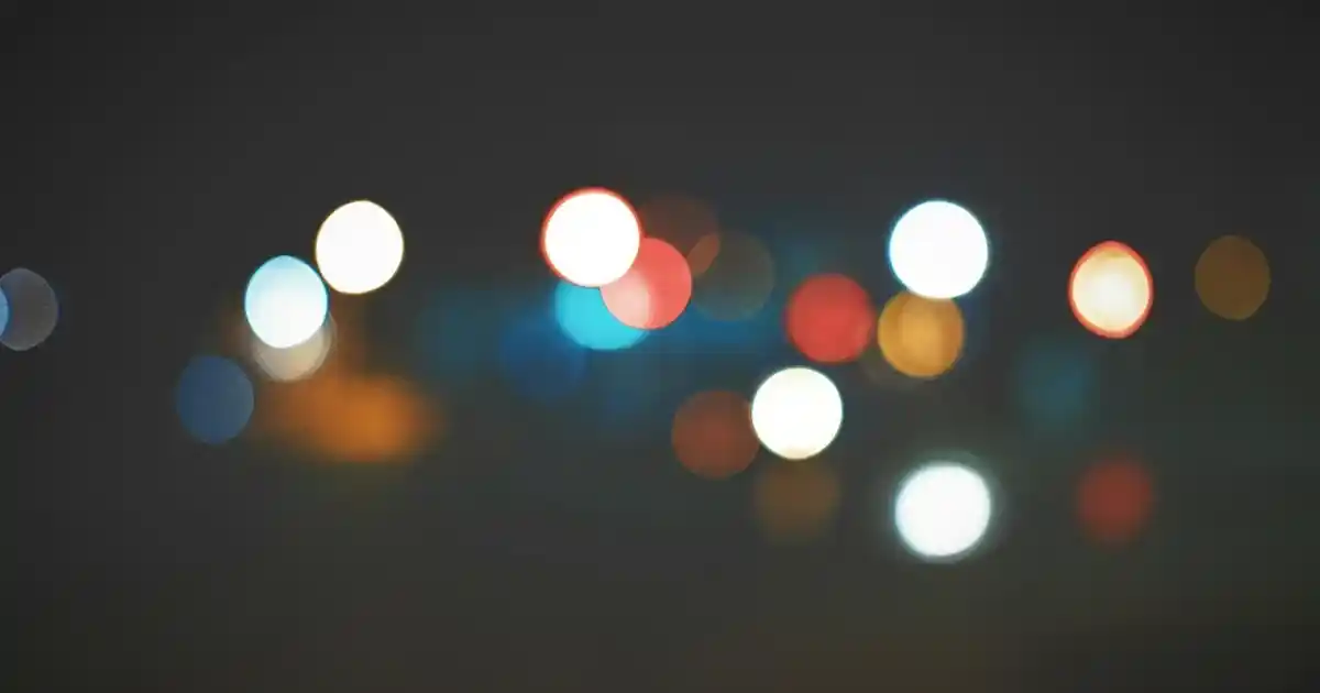 Cam Servis Sehpası Dekorasyonunda Şıklık ve Fonksiyonellik Sunan Modern Tasarımlar