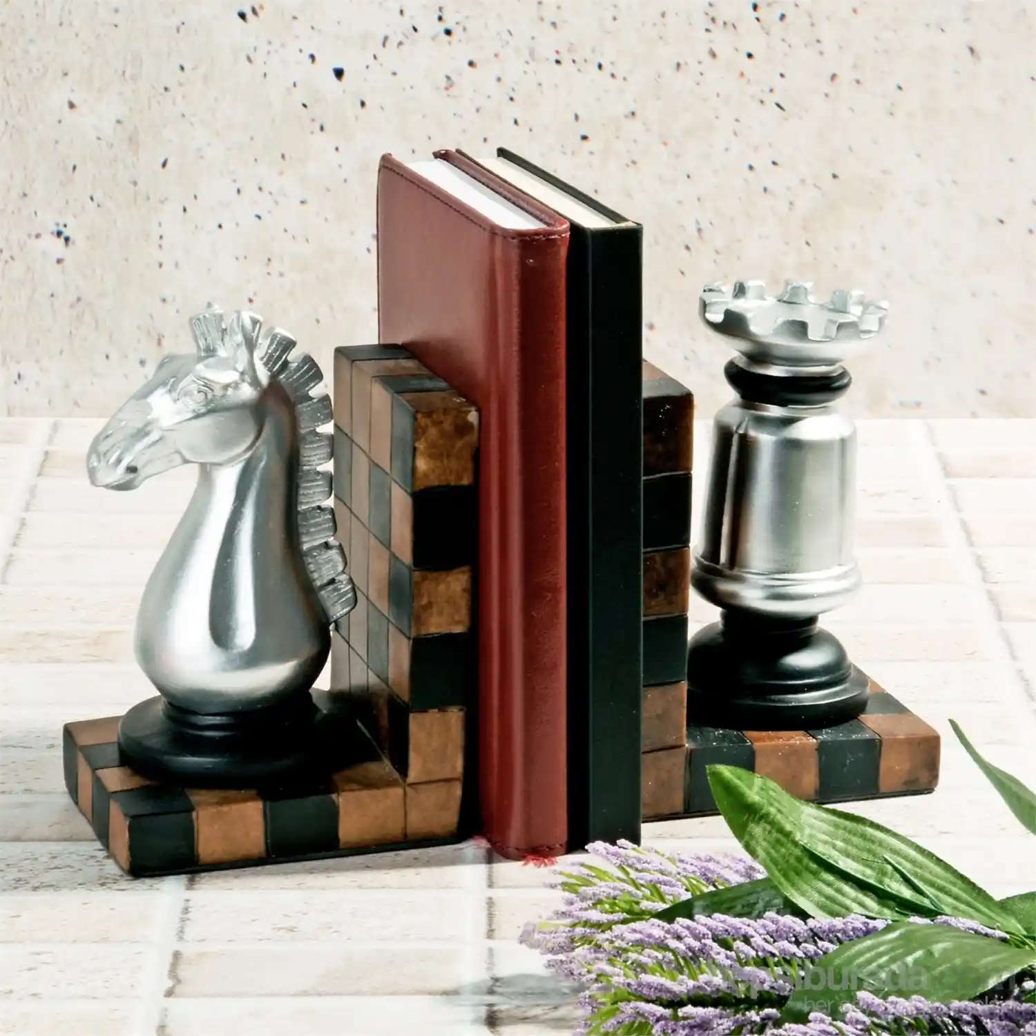 Dekorasyon ve Fonksiyonellik İçin Kitap Tutacakları: Estetik ve Pratik Çözümler