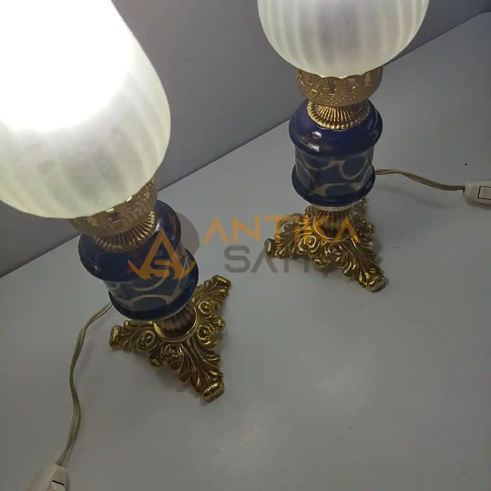 Dekorasyonda Abajur ve Lambader Seçenekleri: Stil ve Fonksiyonellik Rehberi