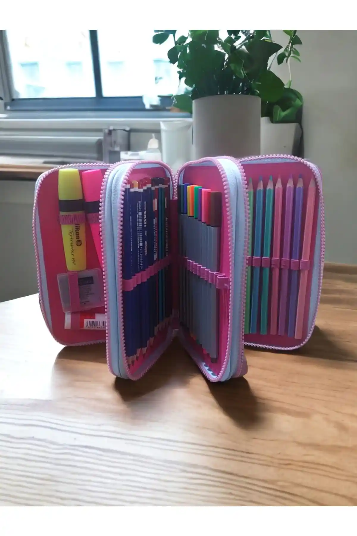 Dekorasyonda İşlevsel ve Estetik Kalemlik Setleri: Modern ve Şık Çözüm Önerileri