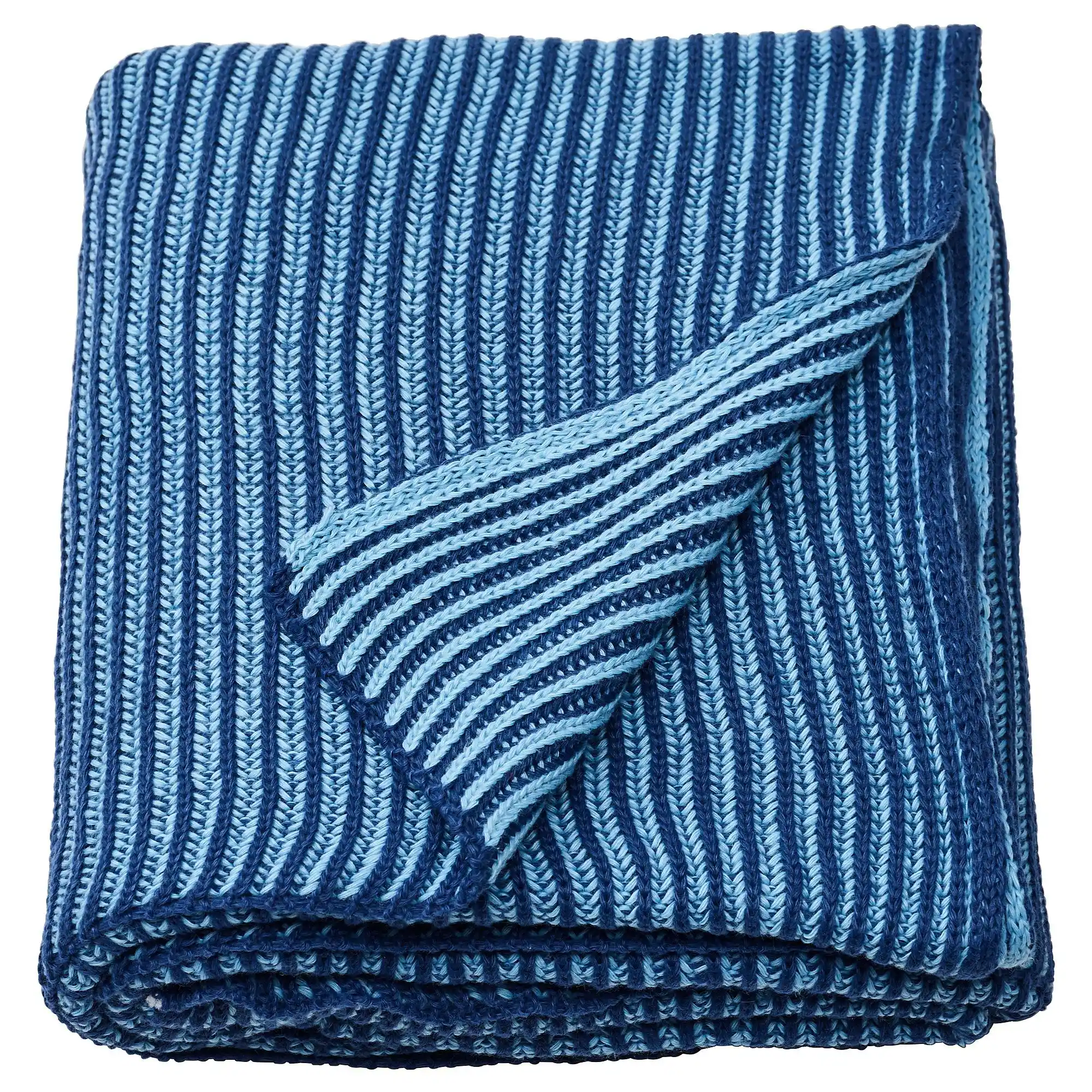 Dekorasyonda Mavi Örtü Kullanımı: Huzur ve Şıklık Yaratmanın Yolları