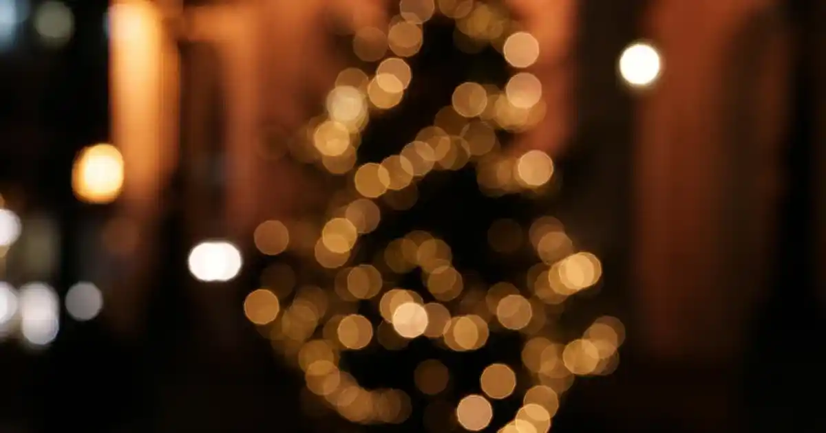 Dekorasyonda Sevimli ve İşlevsel Bir Dokunuş: Köpek Kumbara Özellikleri ve Kullanım Alanları