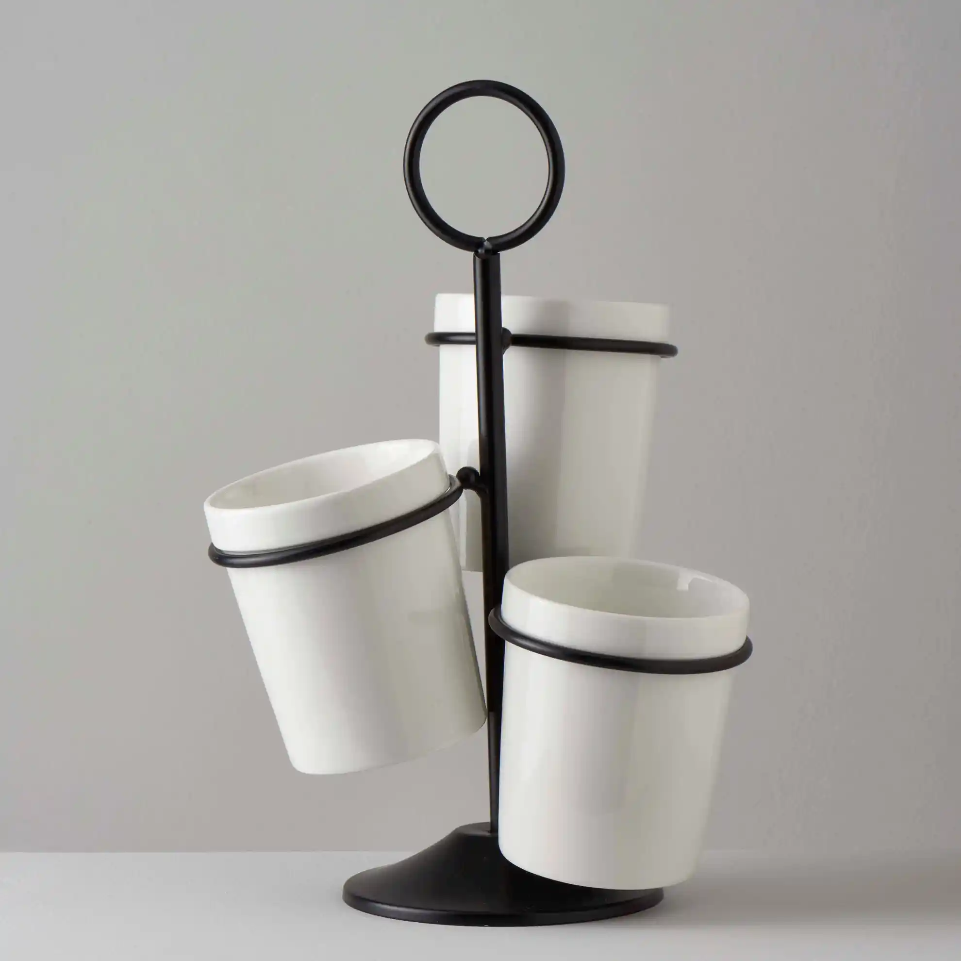 Dekorasyonda Şık ve İşlevsel Sunumlukler: Linens ile Sofralarınıza Zarafet Katın