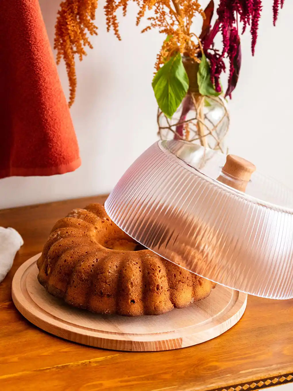 Dekorasyonda Yaratıcı ve Şık Çözümler: Kek Fanusu ve Modern Trendler