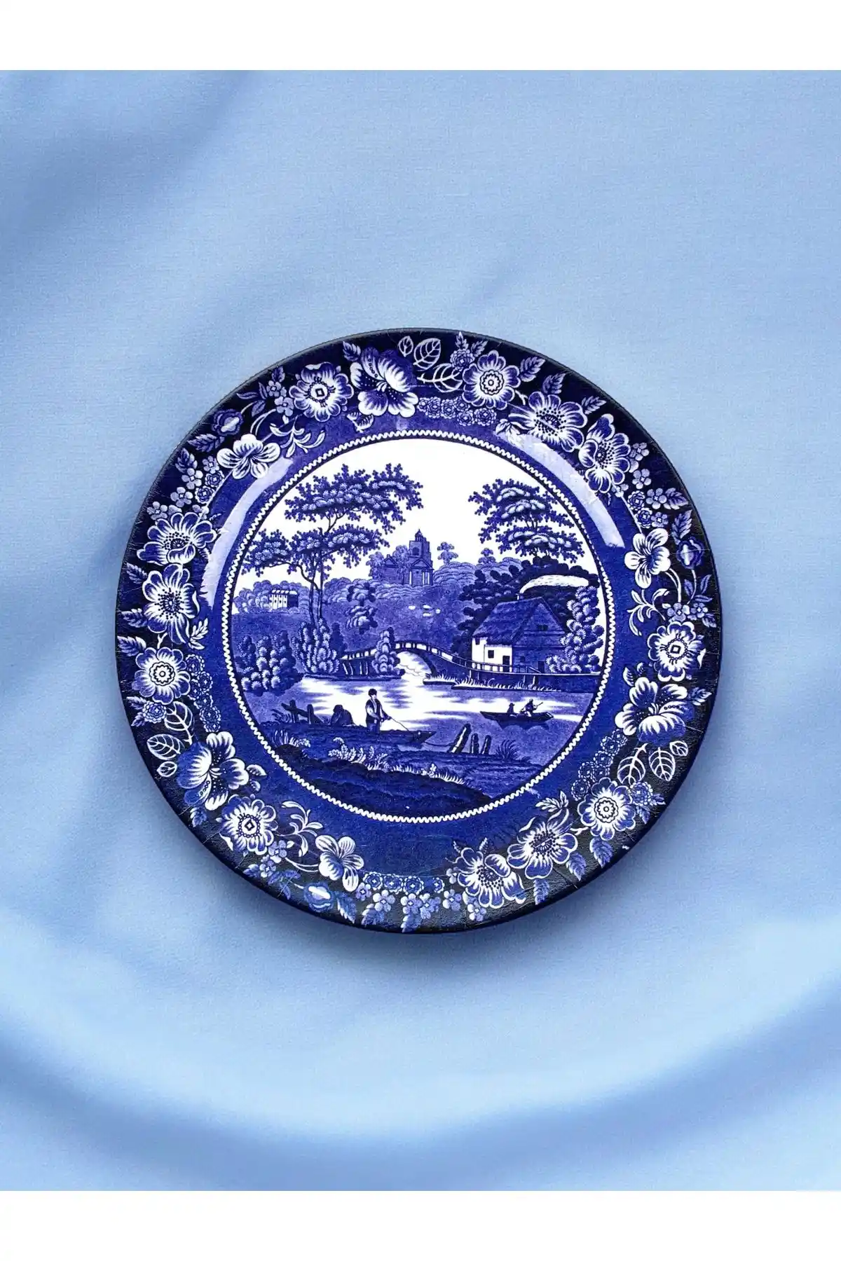 Duvar Dekorasyonunda Şık ve İşlevsel Dekoratif Tabaklar ile Mekânınıza Yenilik Katın