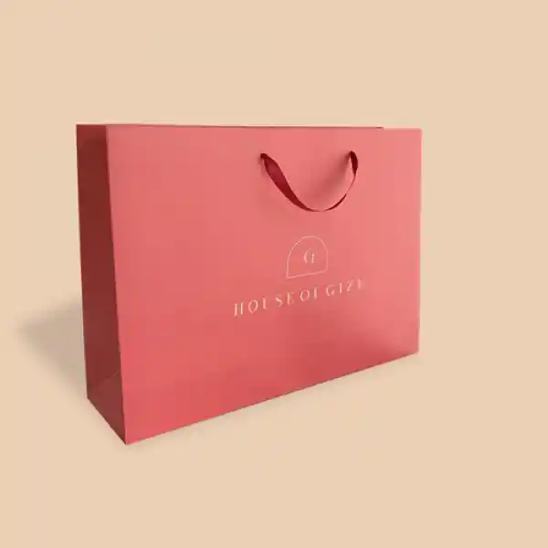 Elbise Kutuları ile Dekorasyonda Şıklık ve Fonksiyonellik Bir Arada