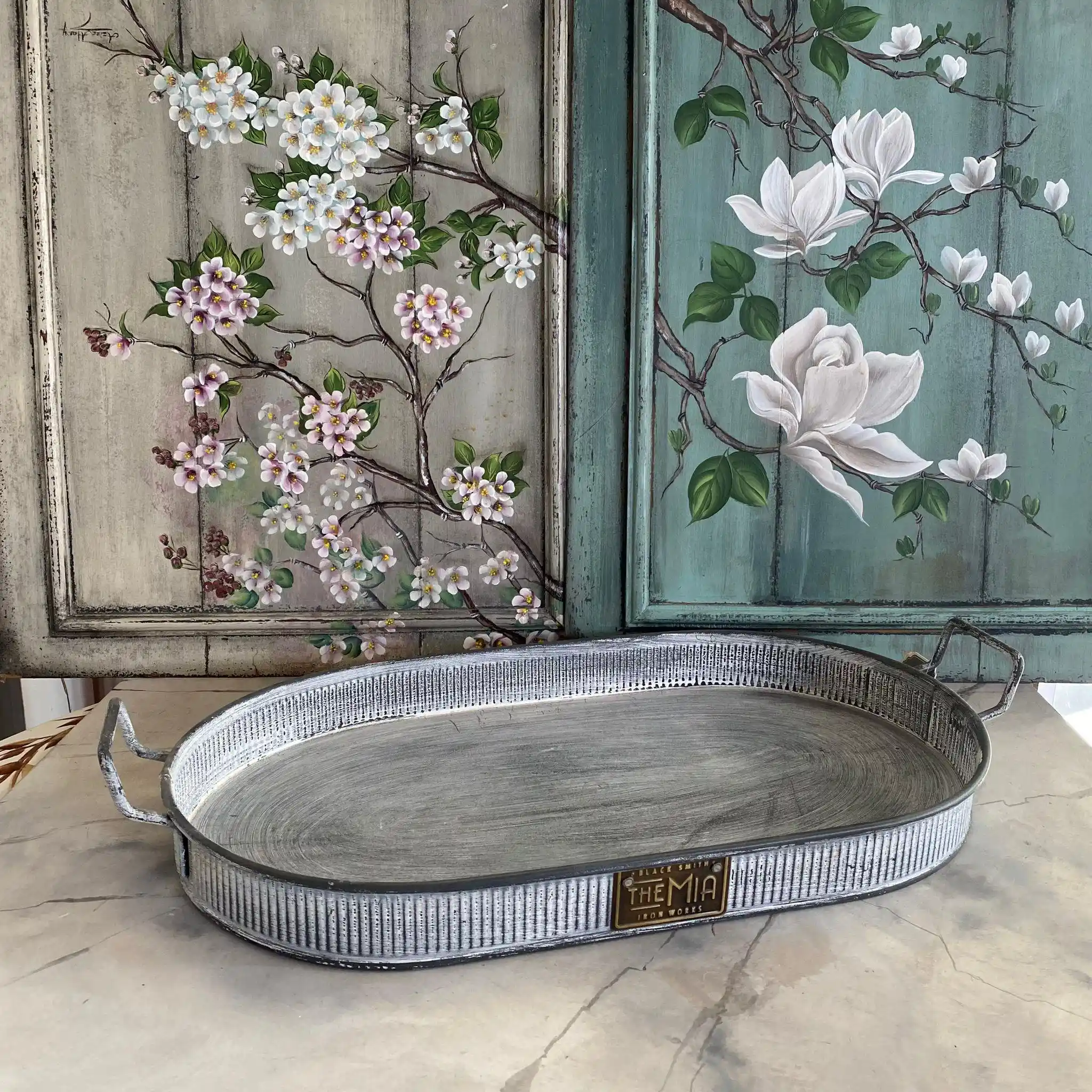 Eskitme Tepsi ile Dekorasyonda Şıklık ve Zarafetin Anahtarı