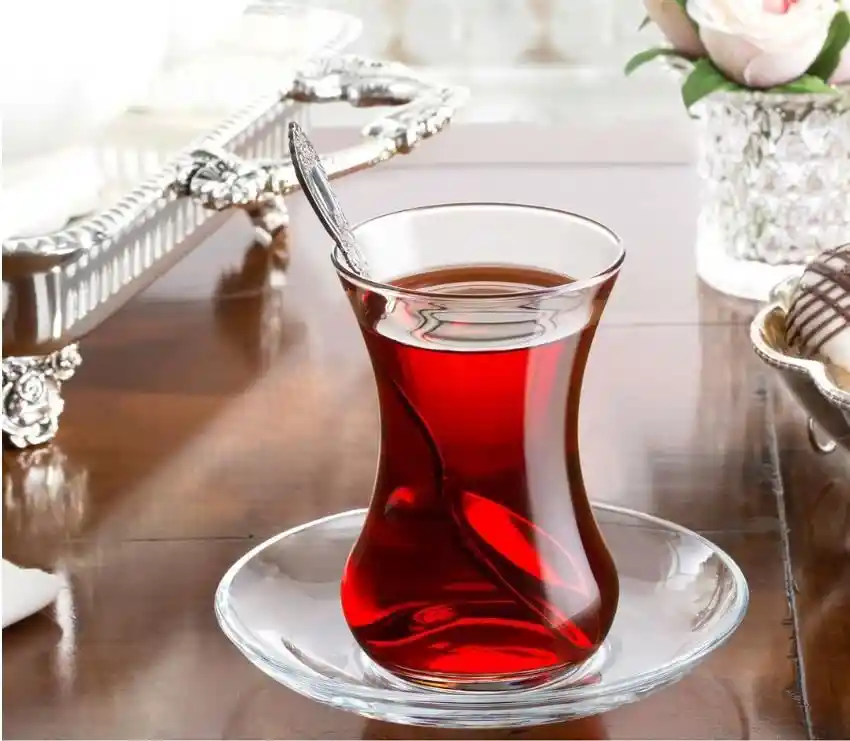 Flamingolu Çay Bardağı ile Dekorasyonda Şıklık ve İşlevsellik Nasıl Sağlanır