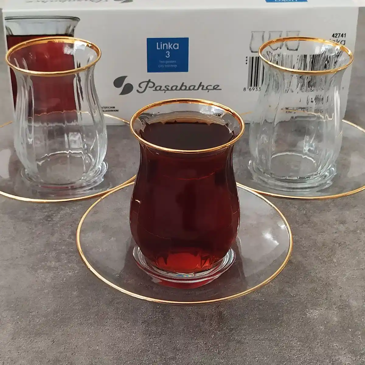 Gold Çay Takımı ile Dekorasyonda Zarafet ve Şıklık Sağlayan Modern ve Klasik Tasarımlar