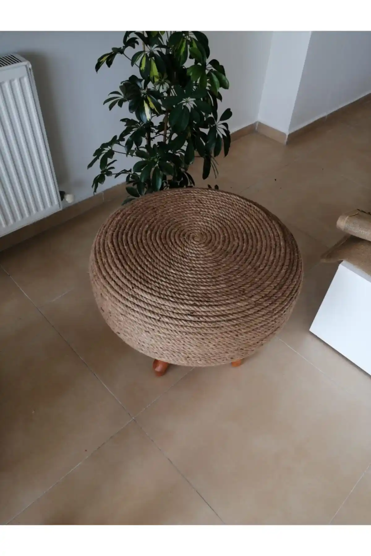 Hasır Orta Sehpa ile Doğal ve Şık Dekorasyon Çözümleri 2023