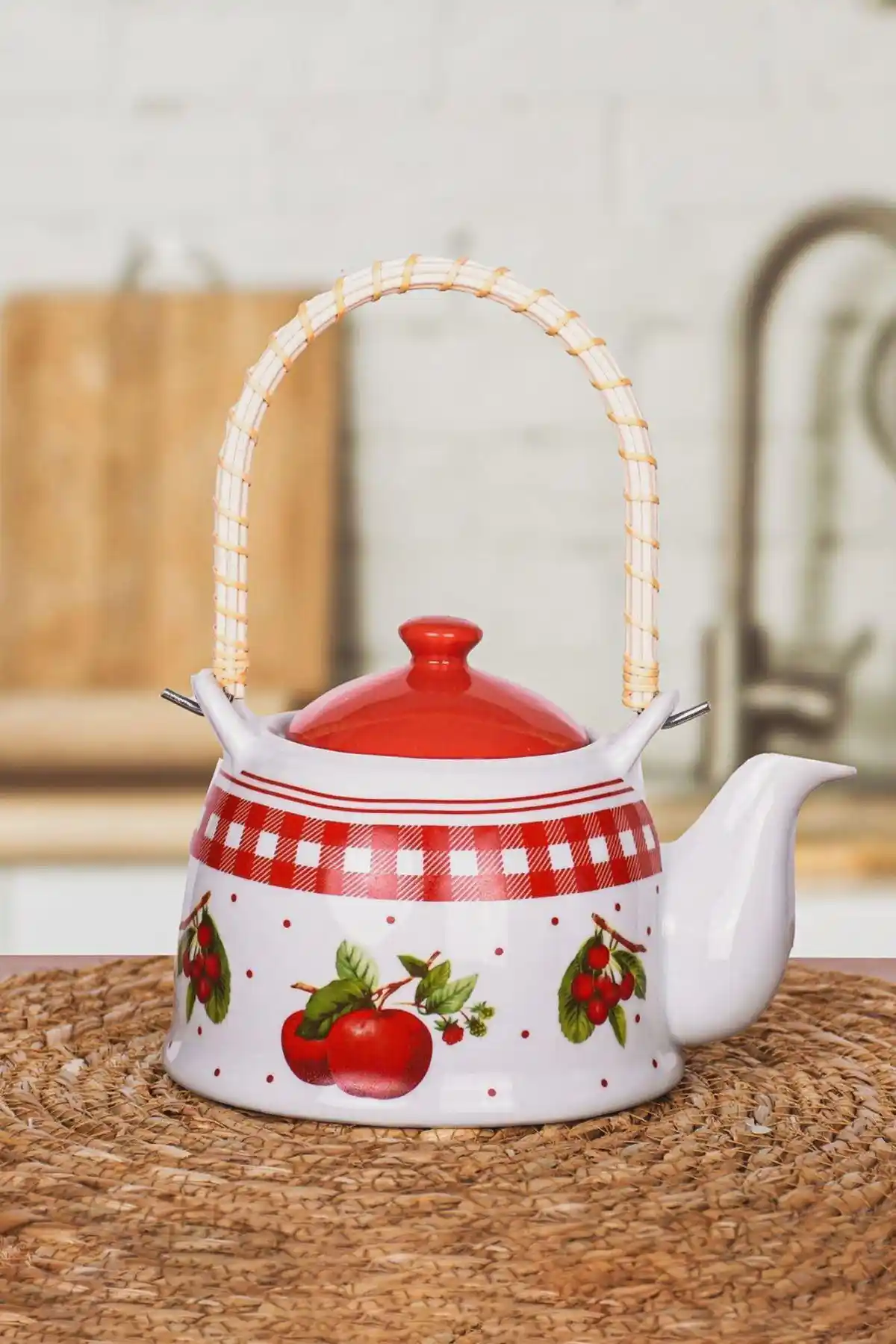 Hasır Saplı Porselen Demlikler ile Modern ve Sıcak Dekorasyon Çözümleri