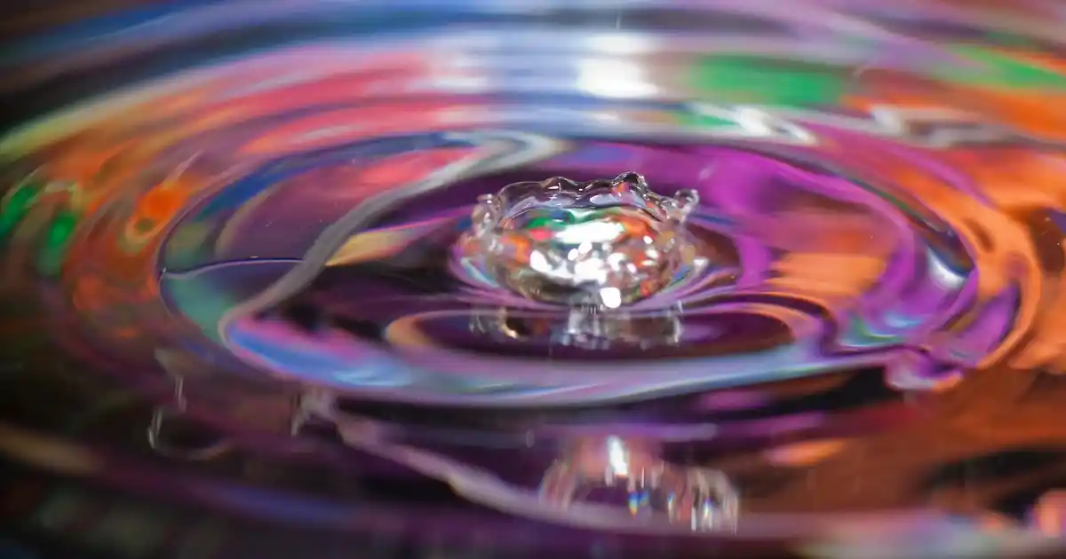 İnce Muşamba ile Dekorasyonda Yenilikçi ve Pratik Çözümler Sunan Modern Malzeme