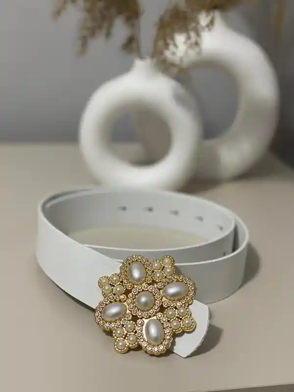 İncil Kemerleri ile Mekânınıza Zarafet Katmanın Şık ve Modern Yolları