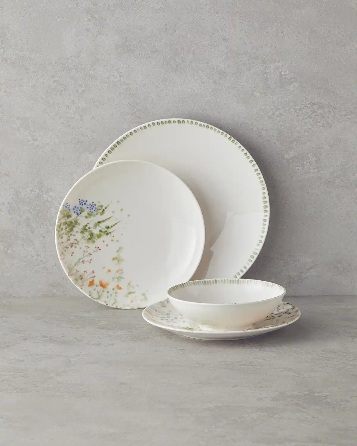 İngiliz Tarzı 6 Kişilik Yemek Takımı Seçerken Dekorasyonla Uyum Sağlama Rehberi