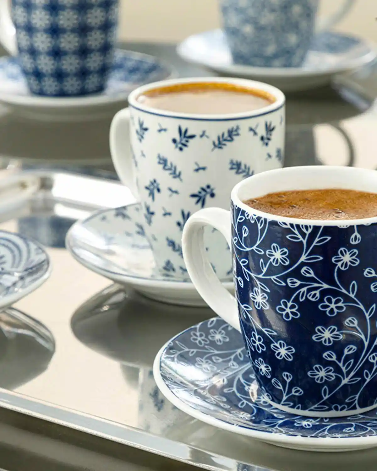 İngiliz Tarzı Evler İçin 6 Kişilik Fincan Takımı Seçimi ve Dekorasyon İpuçları