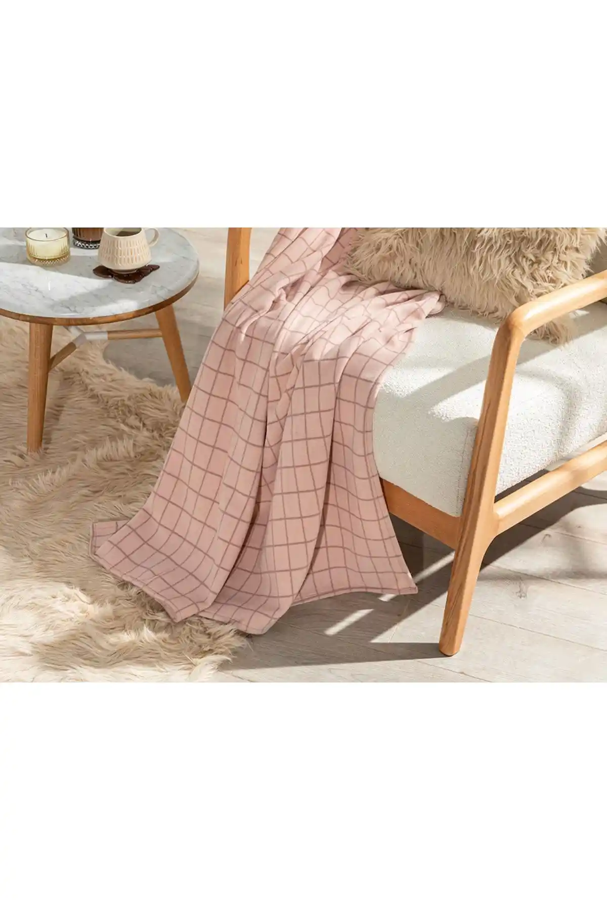 İngilizce Home Polar Battaniyelerle Dekorasyonda Sıcak ve Şık Atmoslar Yaratma Rehberi