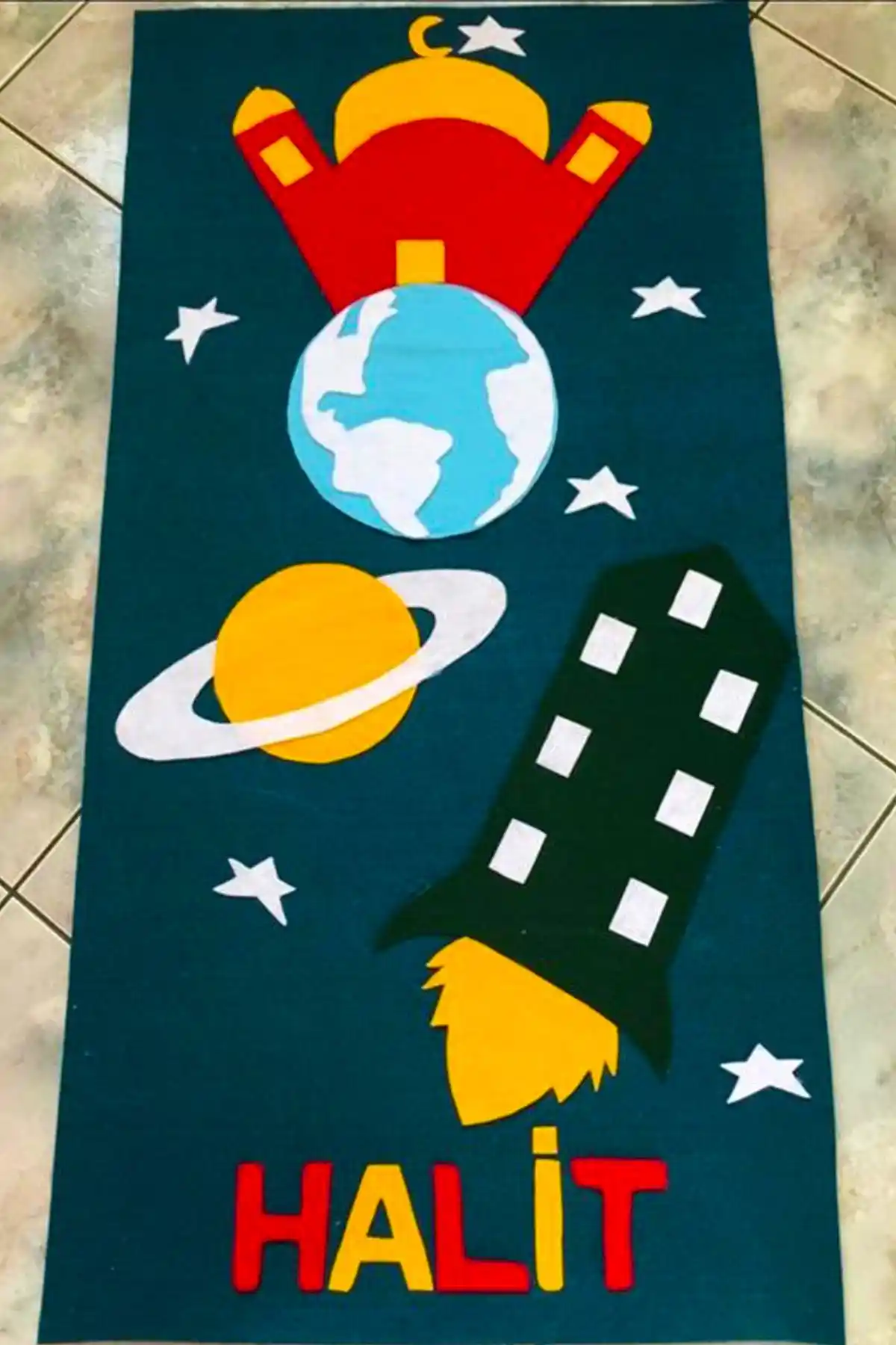 İsimli Çocuk Seccadesi ile Dekorasyonda Anlamlı ve Şık Dokunuşlar