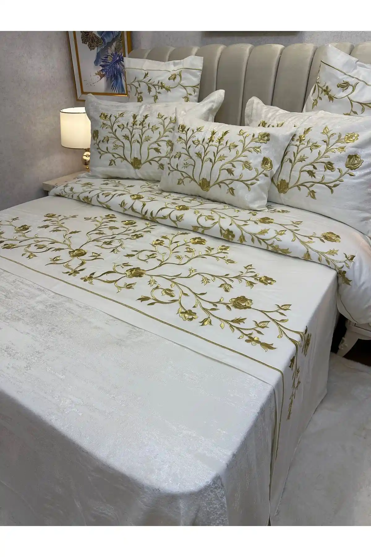 İşlemeli Yatak Örtüleri ile Evinize Zarafet Katmanın Yolları ve Dekorasyon İpuçları