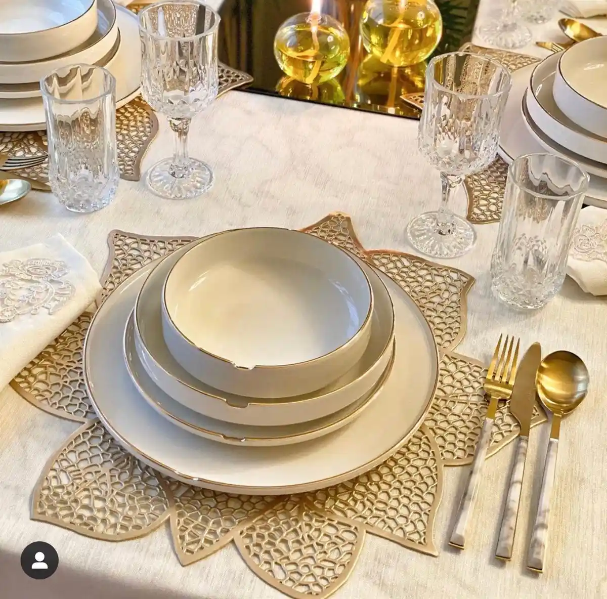 İtalyan Yemek Takımlarıyla Dekorasyonda Zarafet ve Şıklık Yaratma Rehberi