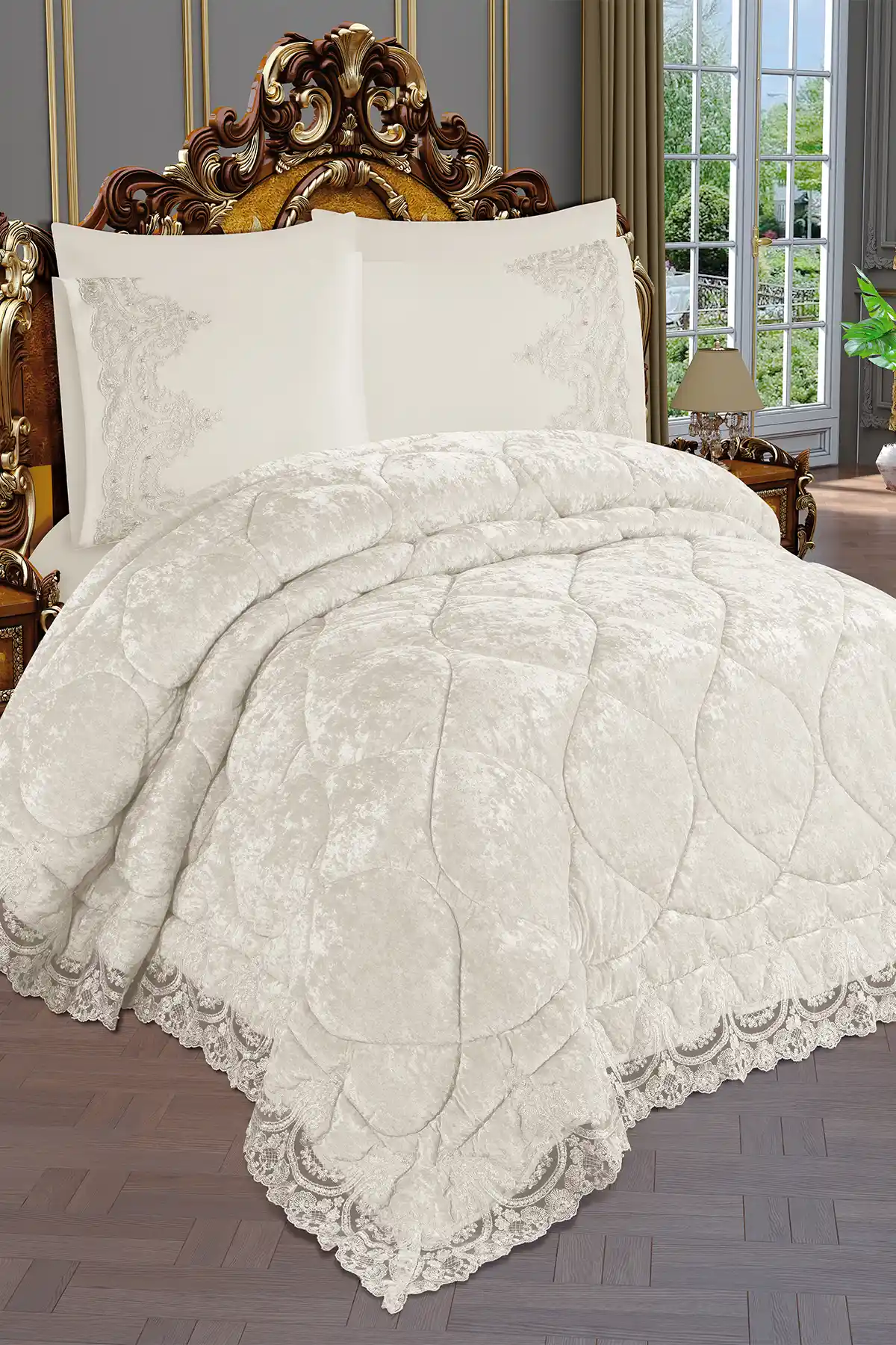 Kadife Yorgan Setleri ile Dekorasyonda Zarafet ve Konforun Birleşimi