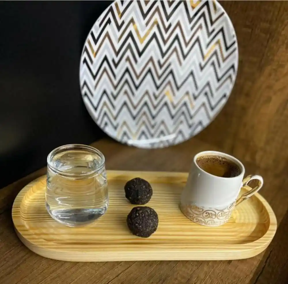 Kahve Sunum Tepsisi ile Mekanlarınızı Şık ve Davetkar Hale Getirin