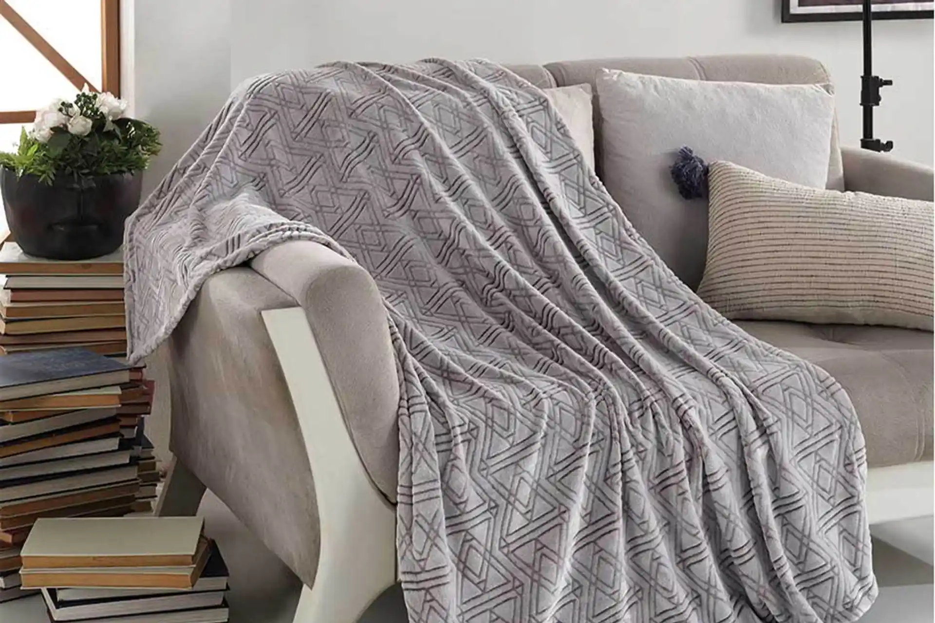 Kahverengi Battaniyeler ile Dekorasyonunuzu Şık ve Sıcak Hale Getirin