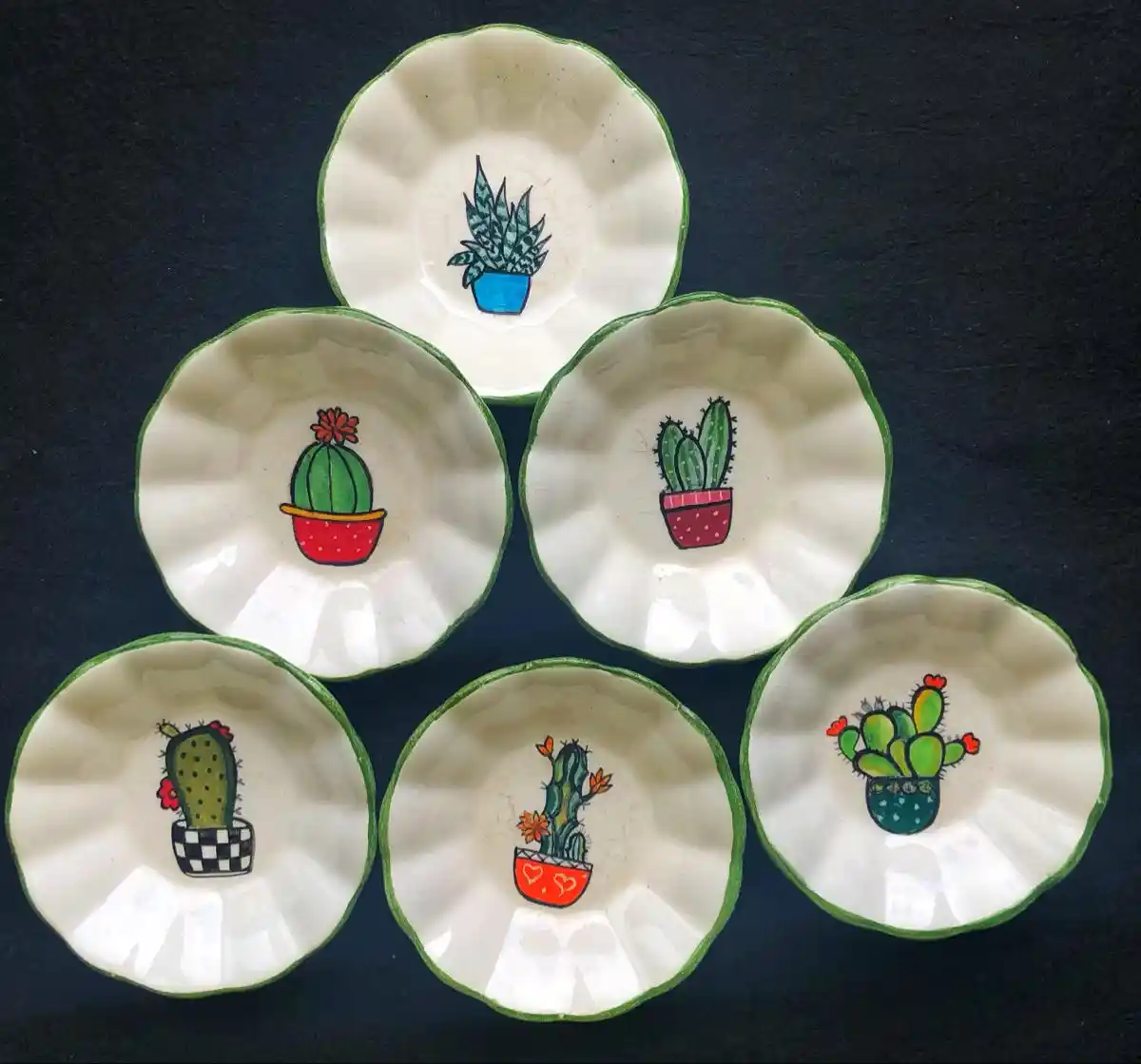 Kaktüslü Kahvaltı Takımı ile Modern ve Doğal Dekorasyon Fikirleri