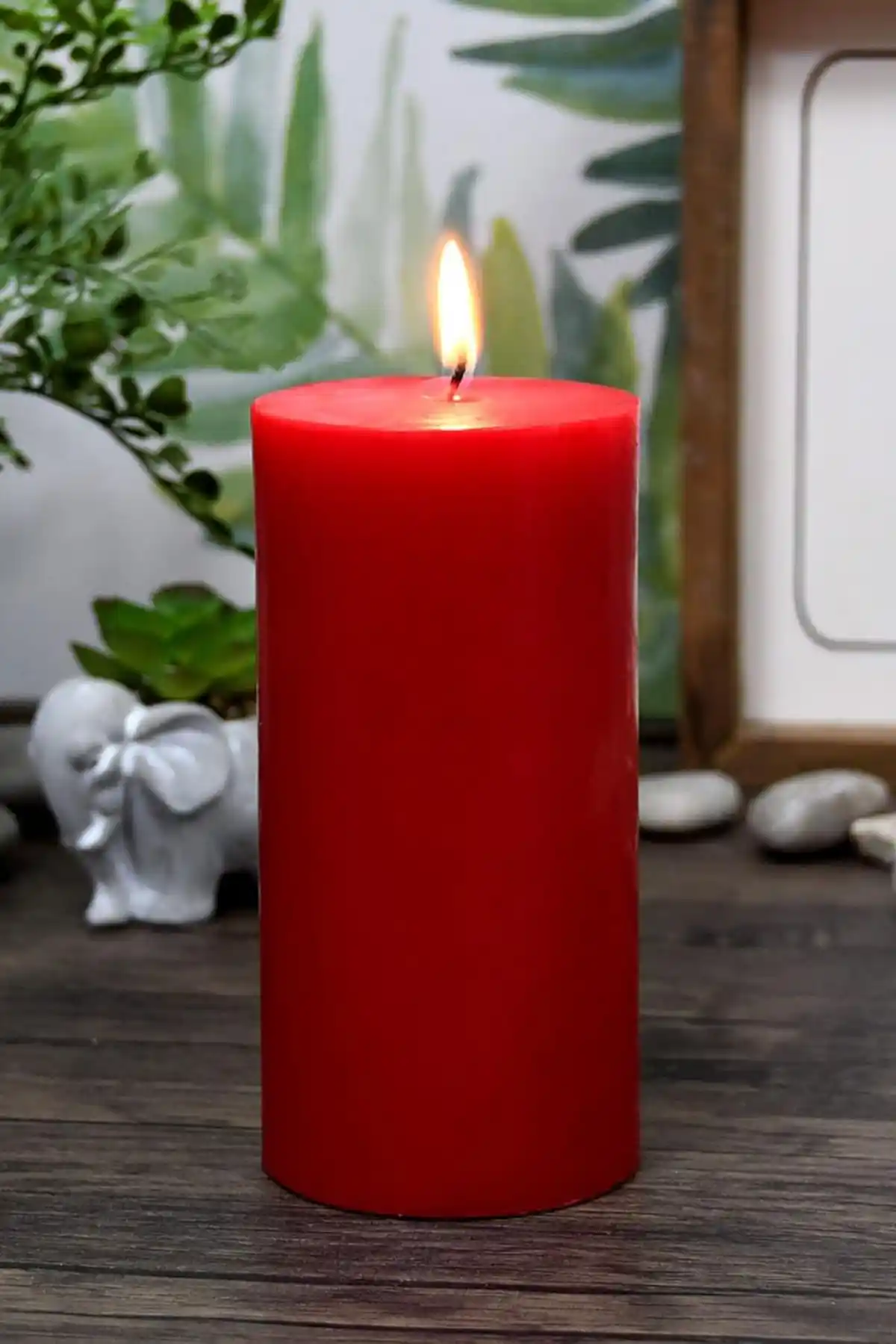 Kalın Mum Dekorasyonunda Şıklık ve Sıcaklık Yaratmanın Temel Yolları