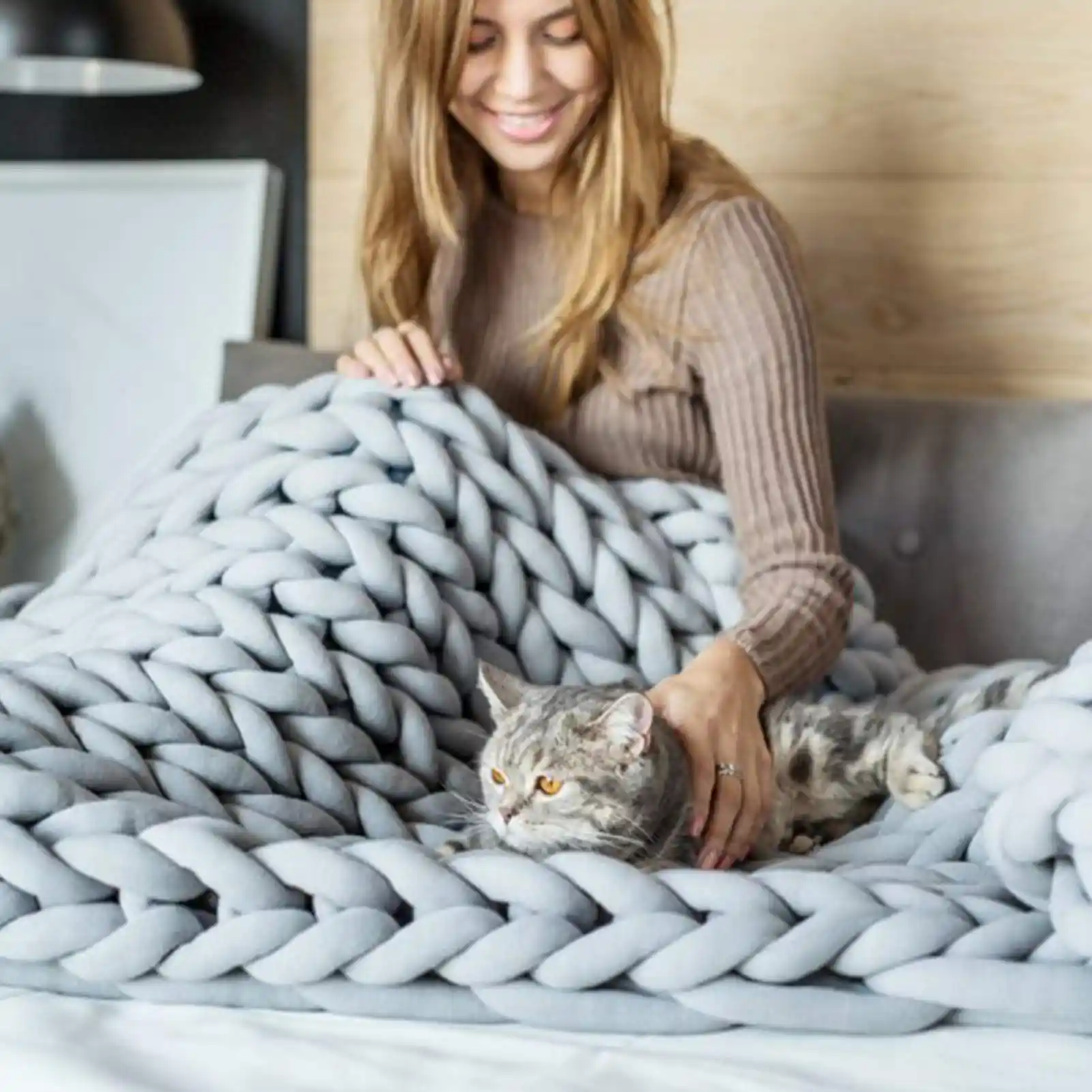 Kalın Yün Battaniyeler ile Dekorasyonda Sıcaklık ve Şıklık Sağlayan Fikirler