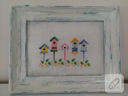 Kanaviçe Çerçeve Modelleriyle Ev Dekorasyonunuza Zarif Dokunuşlar Yapın