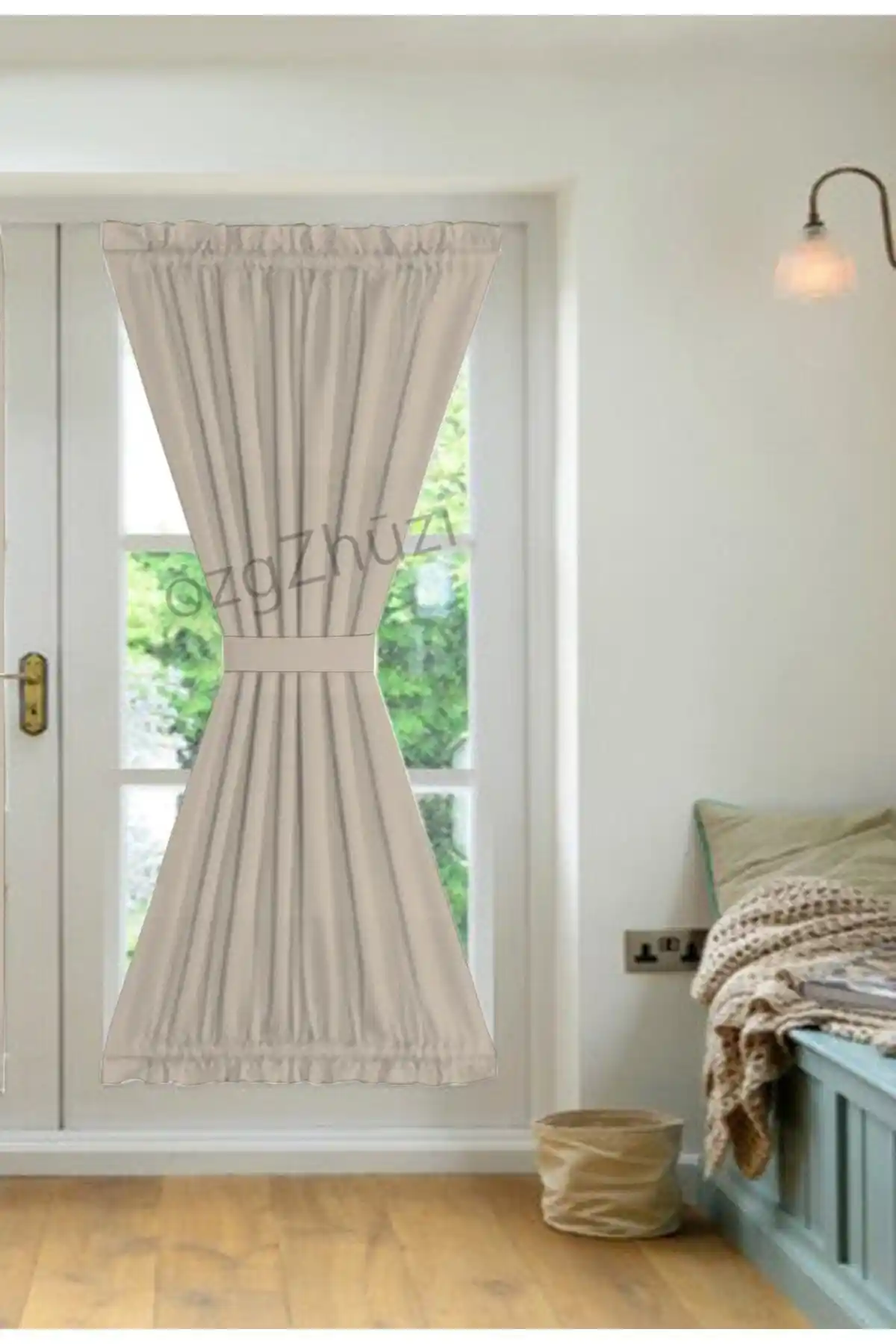 Kapı Perdesi Dekorasyonda Şıklık ve Fonksiyonelliği Bir Arada Sunar