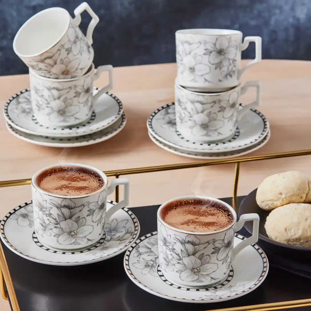 Karaca Çuha Kahve Fincanı ile Dekorasyonunuza Şıklık ve İşlevsellik Katın