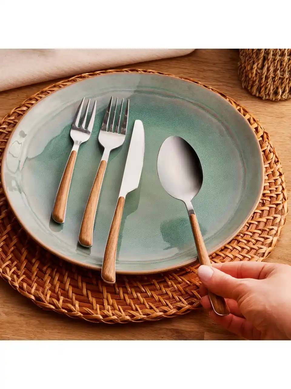 Karaca Melia Koleksiyonu ile Modern ve Fonksiyonel Ev Dekorasyonu Çözümleri