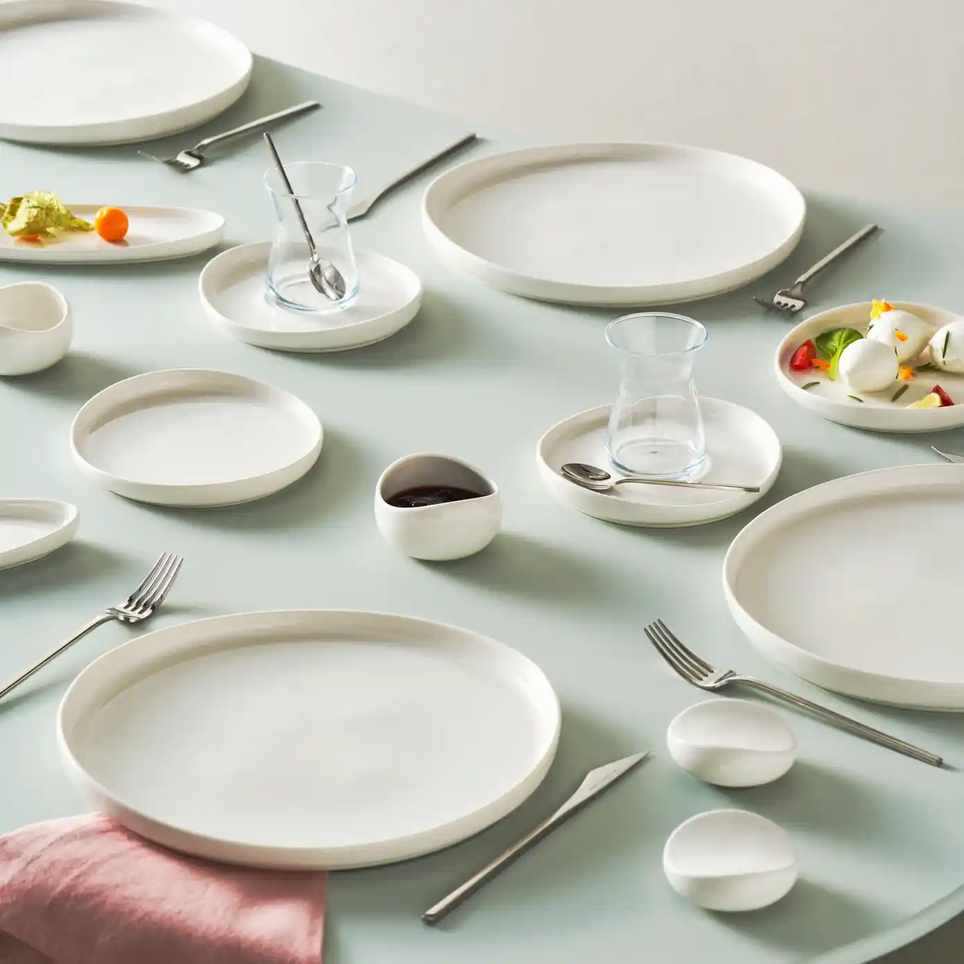 Karaca Olla Kahvaltı Takımı ile Şık ve Dayanıklı Sofralar Yaratın