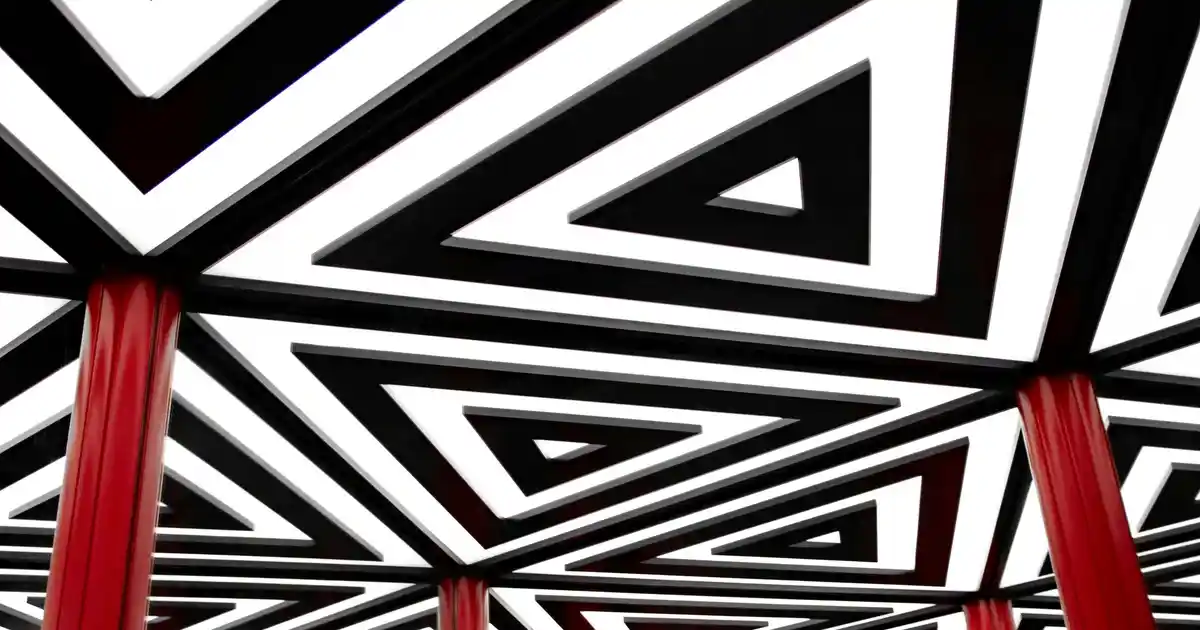 Kare Cam Kavanozlar ile Modern Dekorasyon ve Pratik Saklama Çözümleri