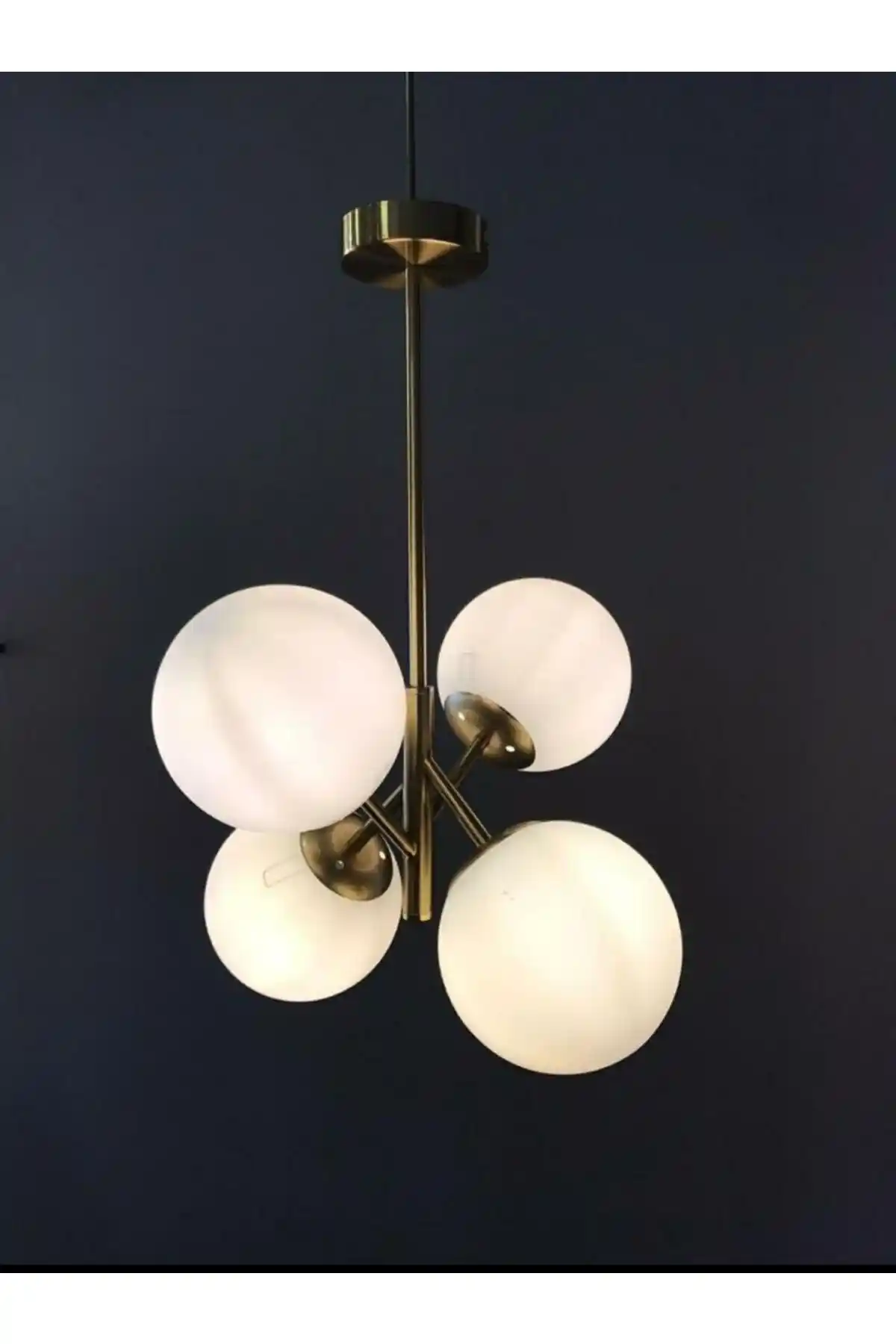 Karpuz Avize: Modern ve Şık Aydınlatma Çözümleri ile Dekorasyonunuzu Yenileyin