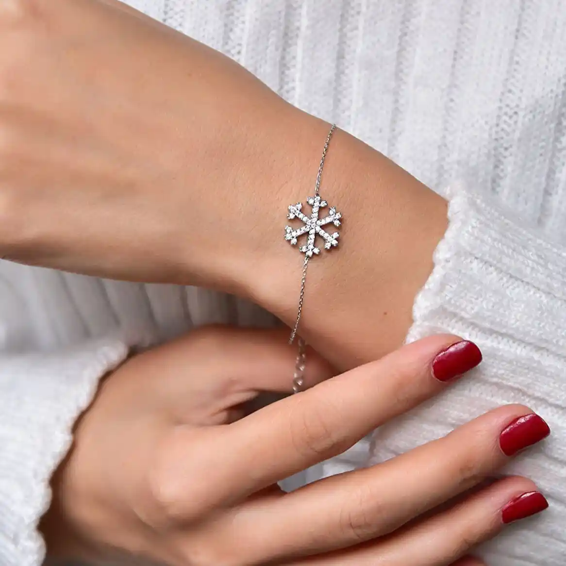 Kartanesi Bilekliklerin Dekorasyondaki Yeri ve Şık Kullanım İpuçları