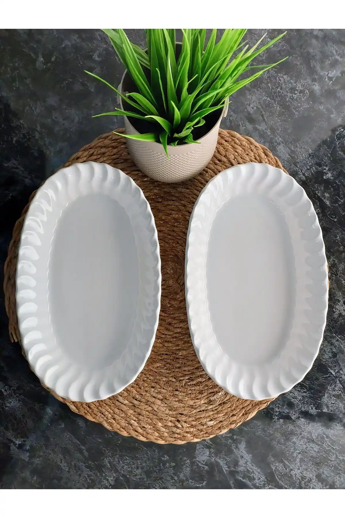 Kayık Salata Tabağı ile Sofralarınıza Estetik ve Fonksiyonellik Katın