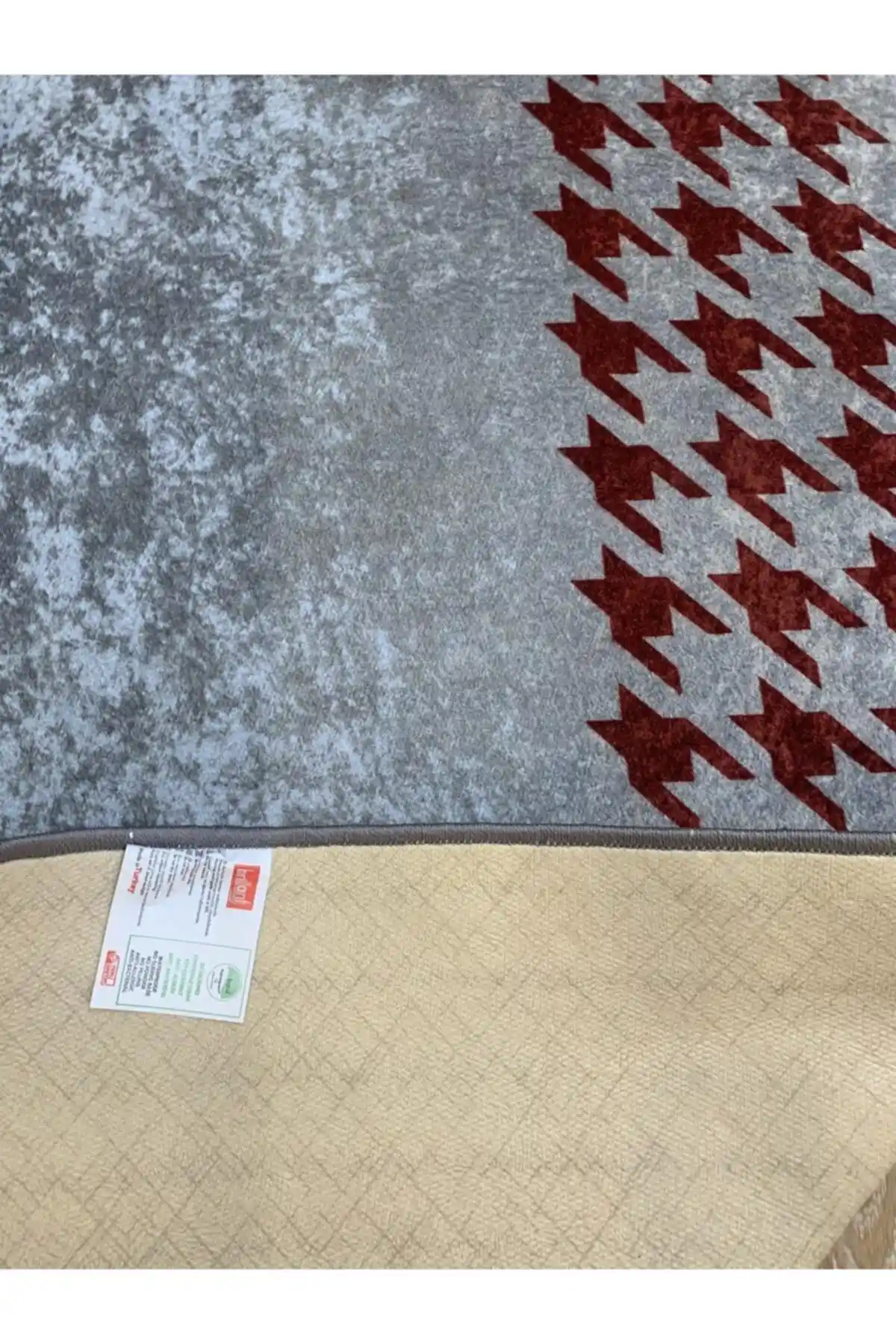 Kaz Ayağı Halı: Geleneksel ve Modern Tasarımlarla Dekorasyonunuza Şıklık Katın