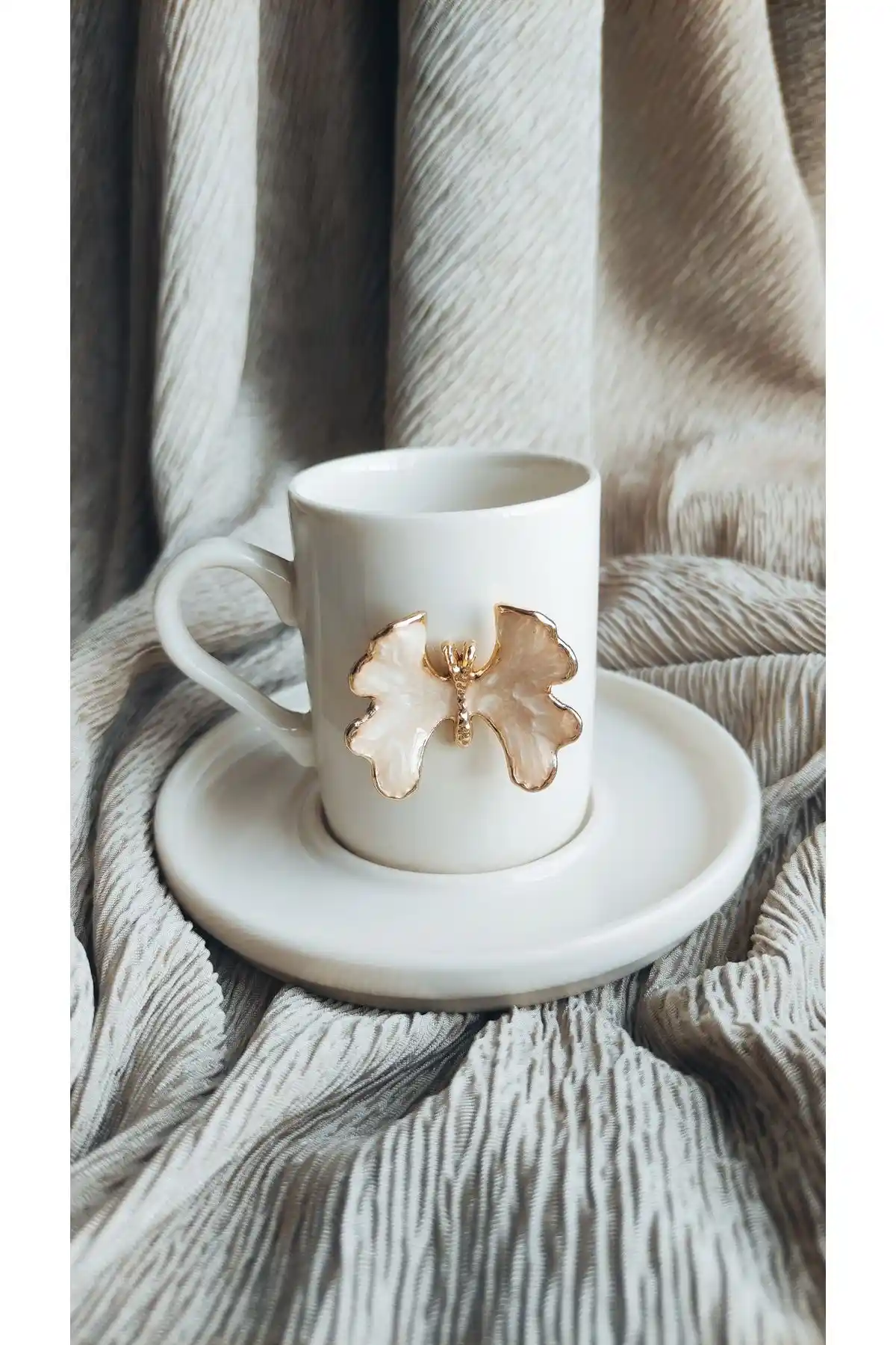 Kelebekli Fincan Takımıyla Dekorasyonunuzu Zarif ve Şık Bir Şekilde Geliştirin