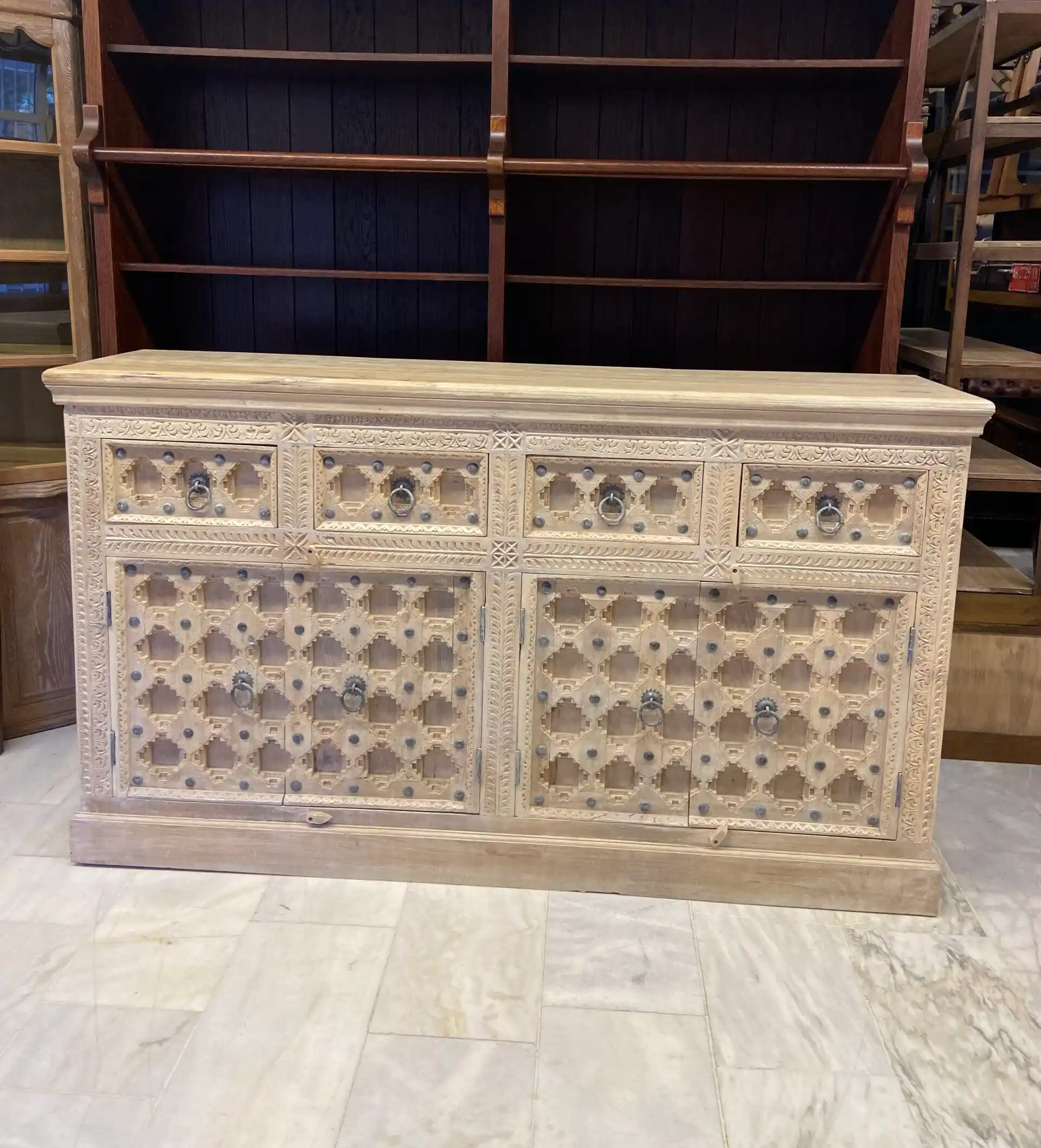 Kervan Konsol ile Dekorasyonda Şıklık ve Fonksiyonellik Sağlayan Çözümler