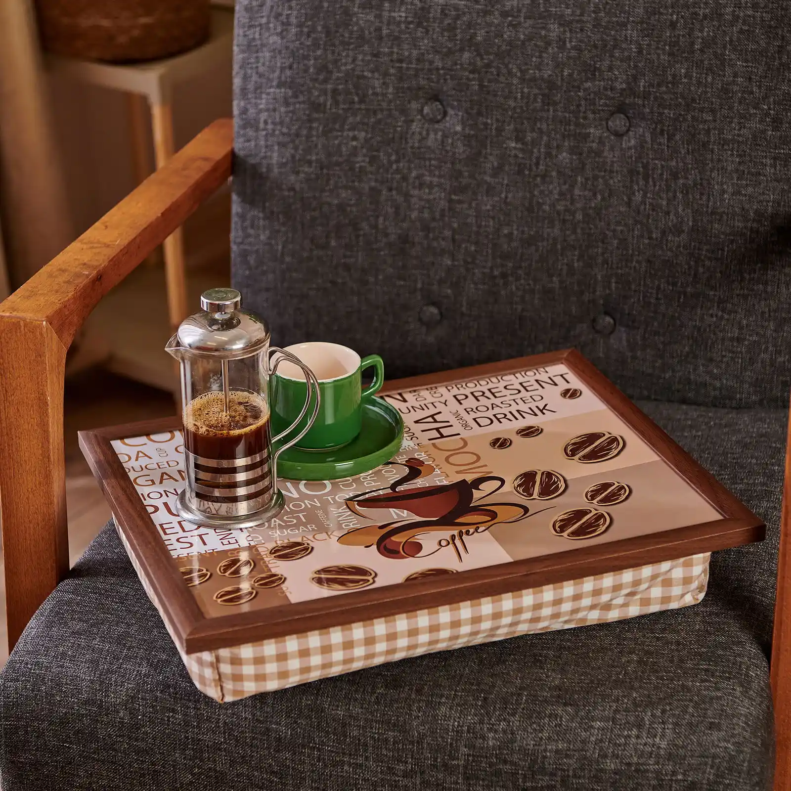 Keyif Tepsisi ile Dekorasyonda Şıklık ve Fonksiyonelliğin En İyi Yolu