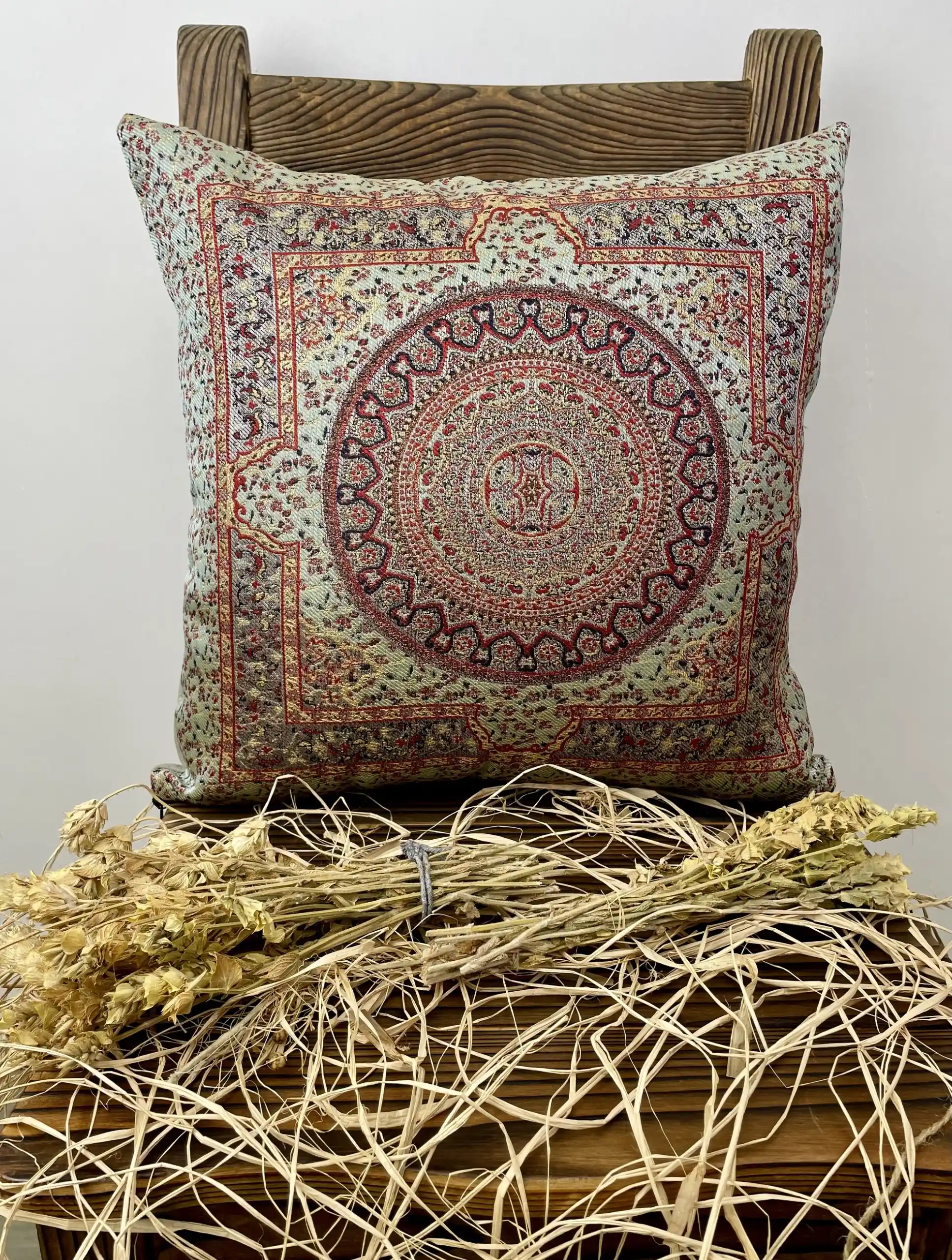 Kilim Kırlentlerle Ev Dekorasyonunuza Şıklık ve Sıcaklık Katın