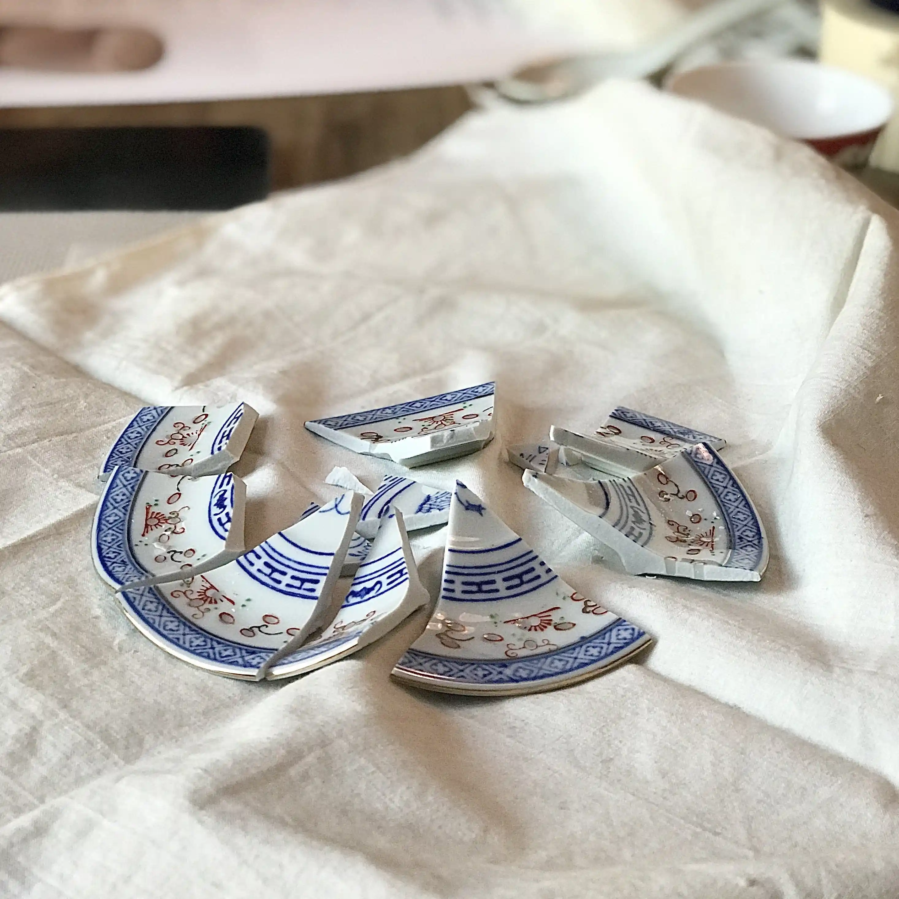 Kintsugi Setleri ile Dekorasyonunuzu Yeniden Tanımlayın ve Estetik Felsefeyi Yansıtın