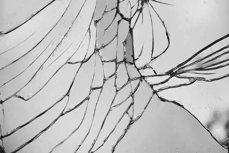 Kırık Aynalar Dekorasyonda Kullanımı ve Estetik Farklılıklar