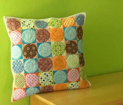 Kırkyama Kırlent Modelleriyle Ev Dekorasyonunuza Şıklık Katın